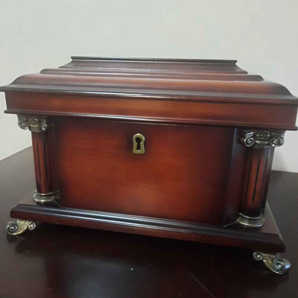 Bombay Mahogany Jewelry Box with Key/Vintage